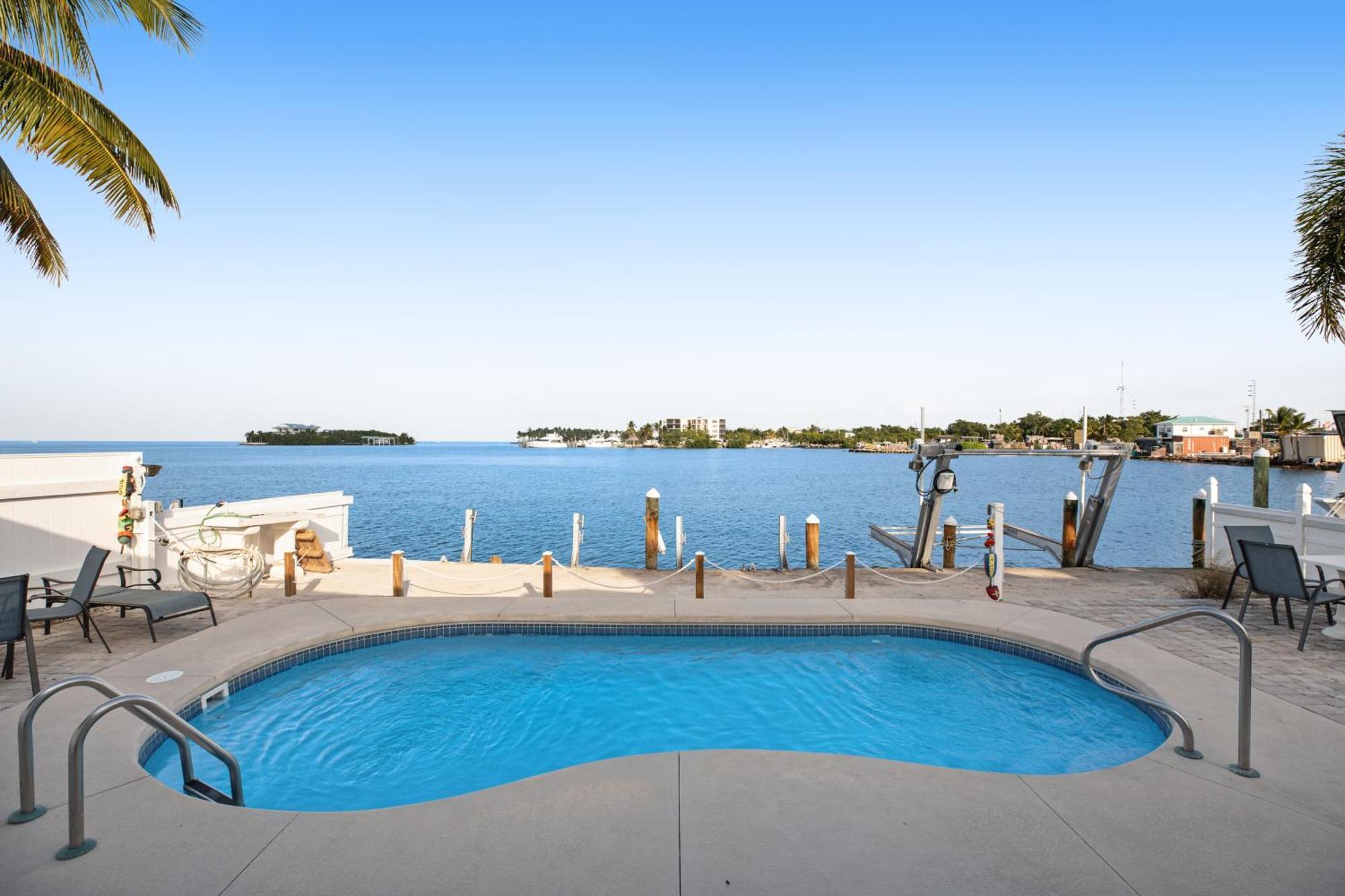 Marathon Magic Villa Екстериор снимка